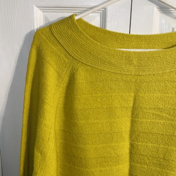 Vince Yellow Wool Sweater - Picture 2 of 6